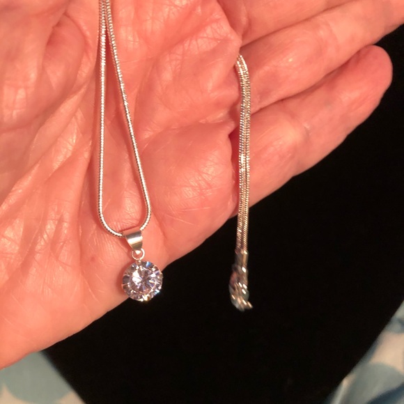 NWT Beautifully crafted Round Diamond simulant - Picture 3 of 12